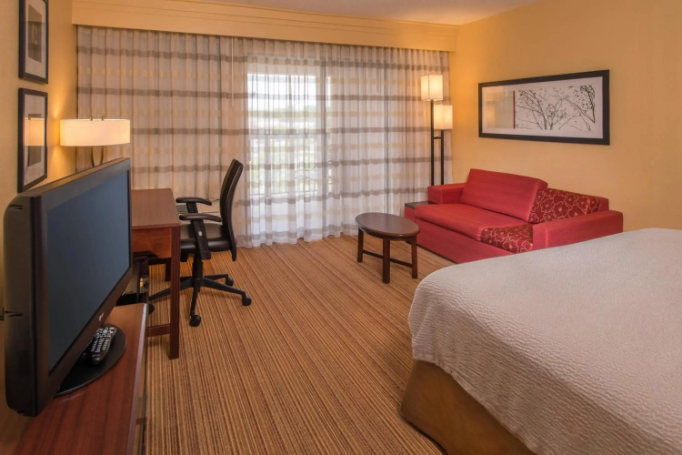 Courtyard by Marriott North Charleston Airport/Coliseum