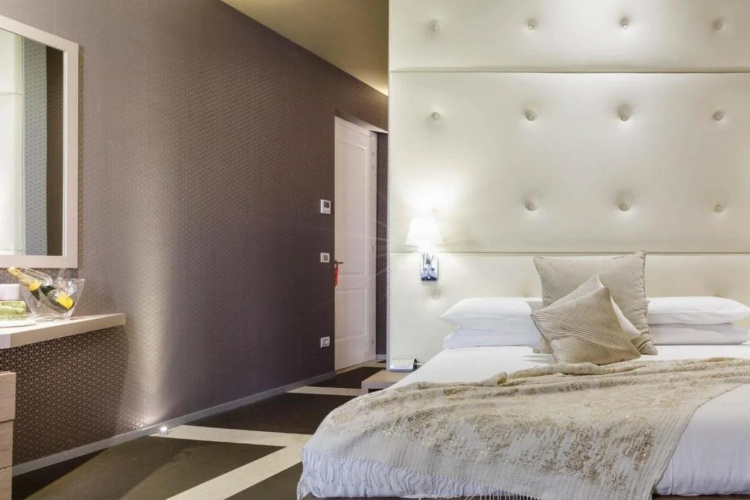 Private Luxury Suite