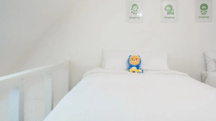 Gapyeong Daengdaengi Dog Pension Silver