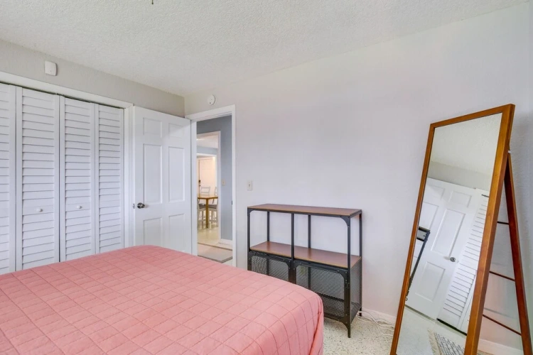 4 Bedrooms Cottage