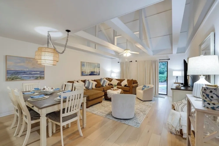 2 Bedrooms Cottage