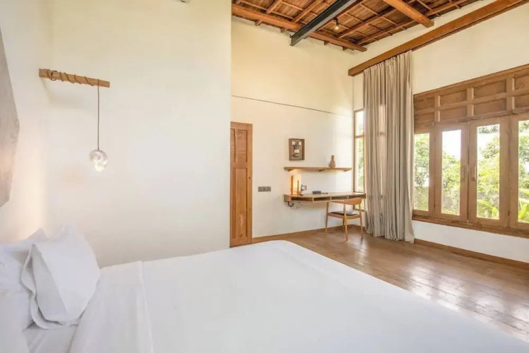 Chic 1-br Villa With Pool, 800m From Echo Beach