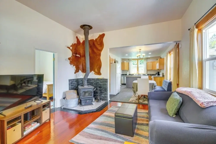 3 Bedrooms Cottage
