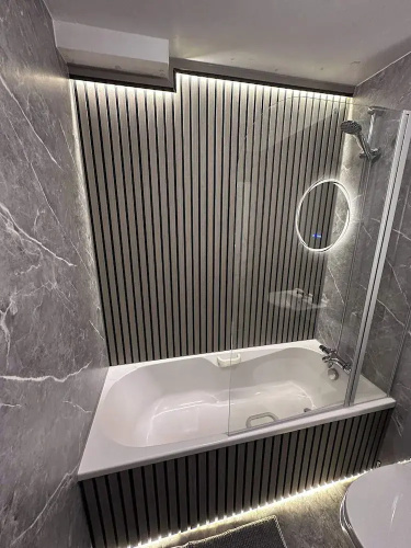 2br-sleeps4-freeparking-wifi-smarttvs
