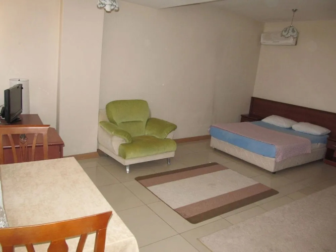 Zeus Apart Hotel