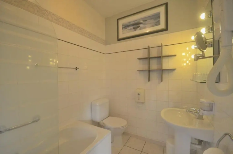 Standard Family room