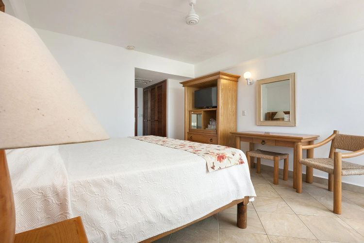 Hotel Tropicana Vallarta
