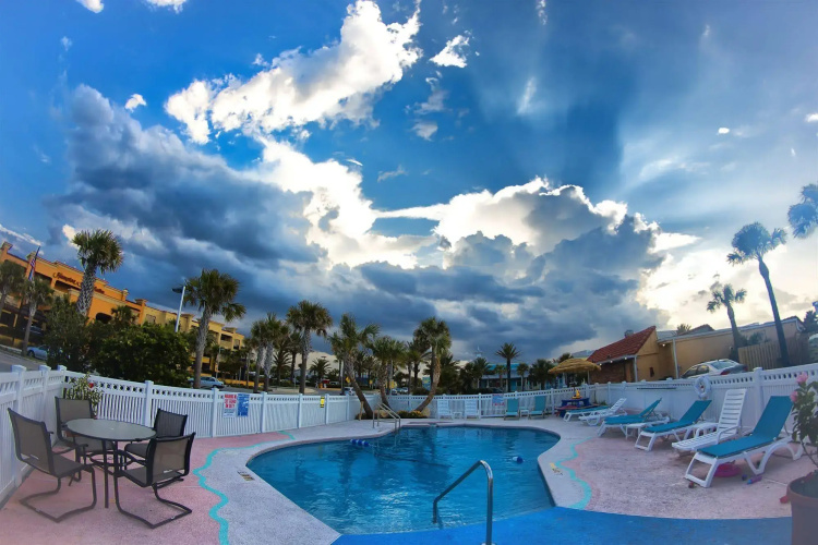 Magic Beach Motel