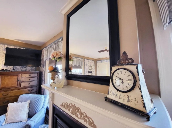 Historic Salyards Mansion by Heirloom Boutique Collection