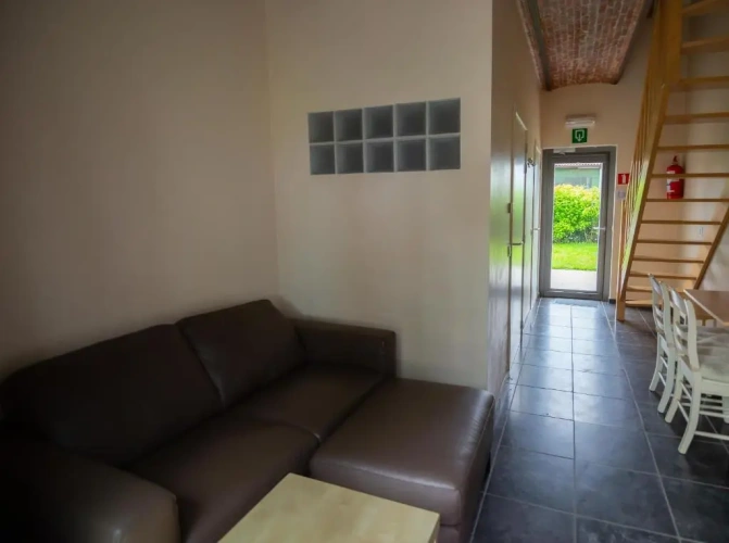 Standard Sextuple Duplex room