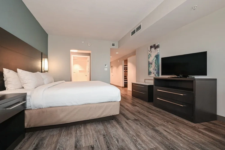 1 Bedroom Suite with balcony