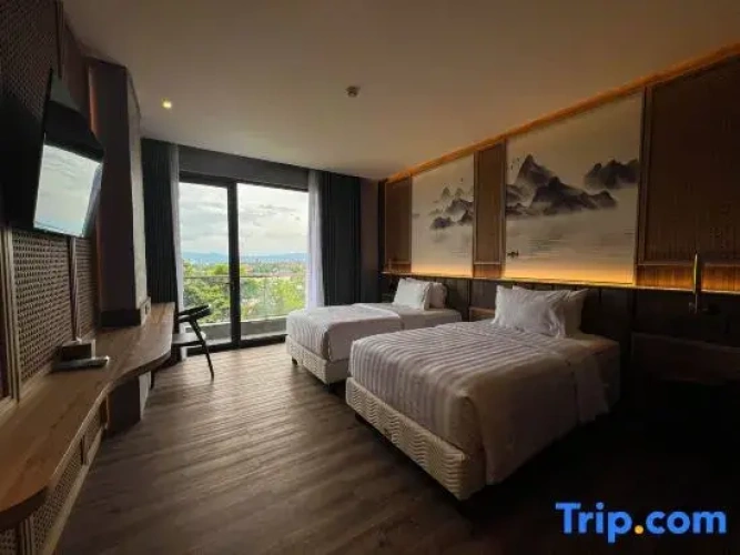 Twin Junior Suite with balcony