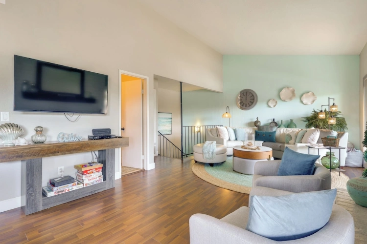 3 Bedrooms Apartment with balcony