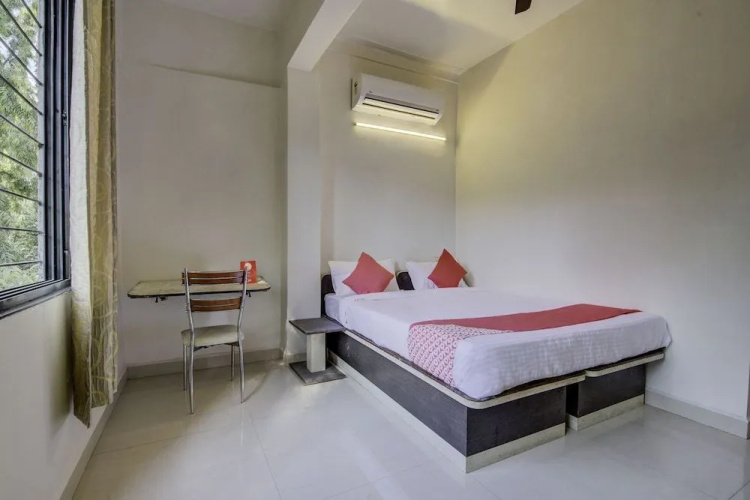 OYO 24982 Hotel G Residency