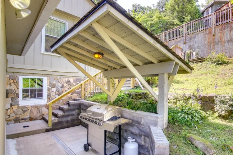 Waterfront Home w/ Dock Access on Lake Lure!