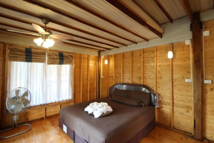 Standard room with balcony and with view