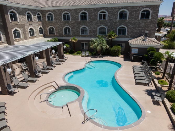 Deluxe Double Suite