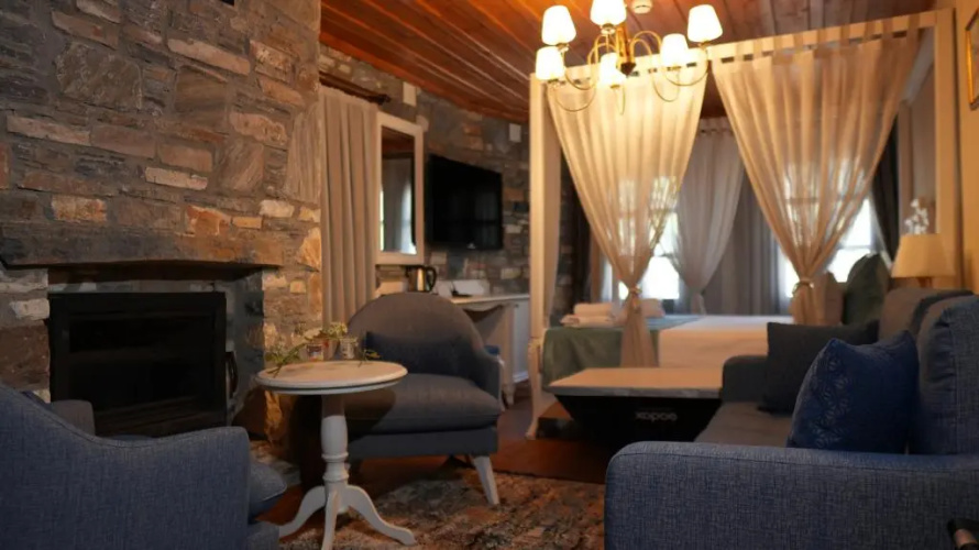 Domatia Stone Hotel