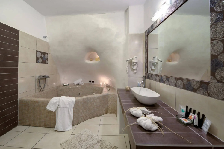 Dream Island Hotel
