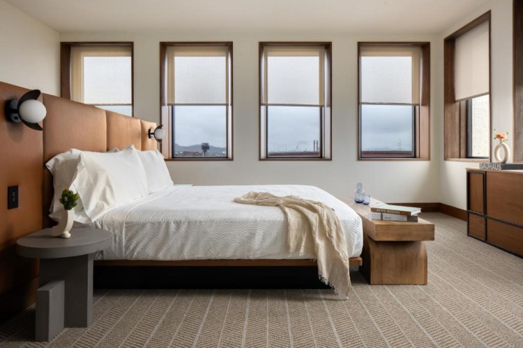 Standard Double room with water view