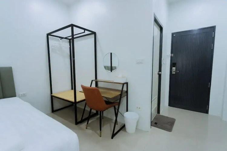 The Rich Hotel