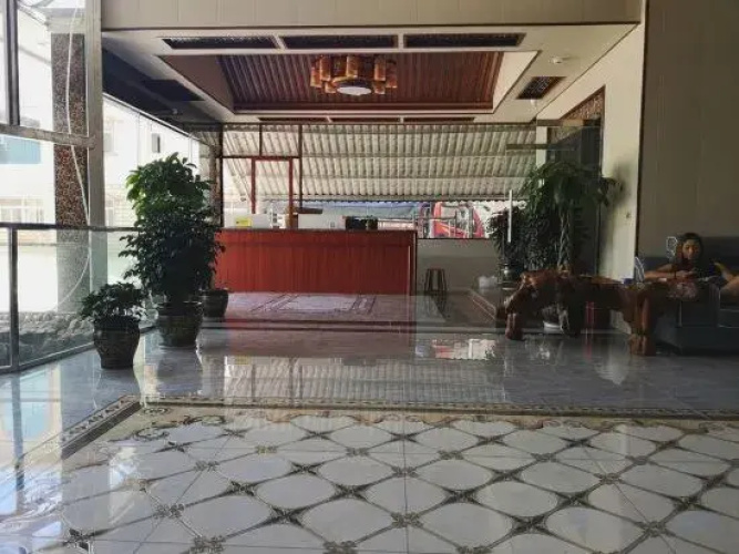 Hongshi Business Hotel