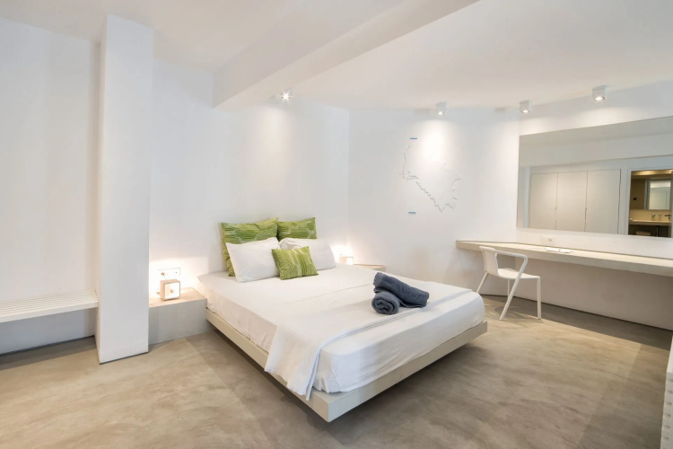 Relux Ios Hotel