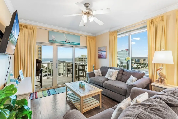2 Bedrooms Standard room with balcony and beachfront