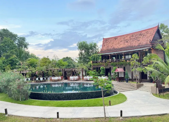 Phoum Chaufea Resort
