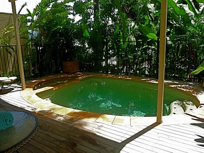 1 Bedroom Double Cottage with mountain view