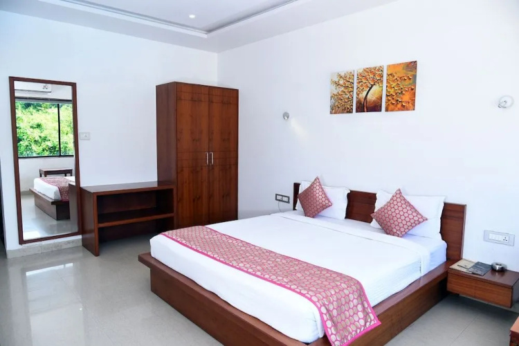 Hotel Tania Searock
