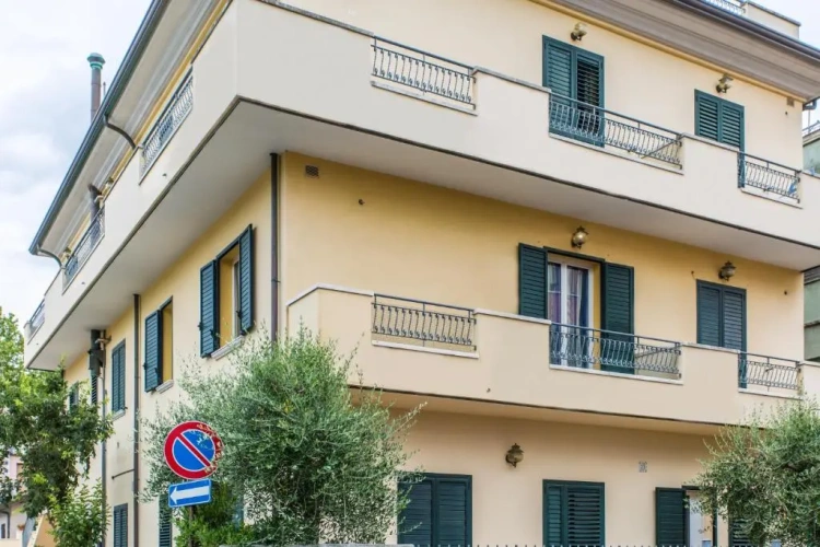 Standard Apartment