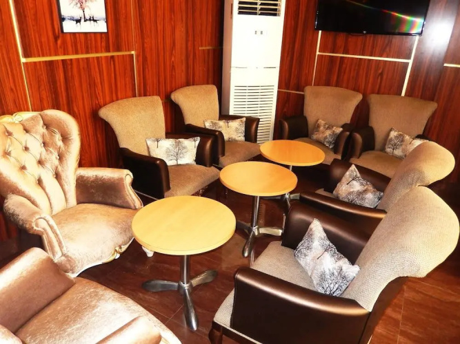 Noubou International Hotel Bonapriso