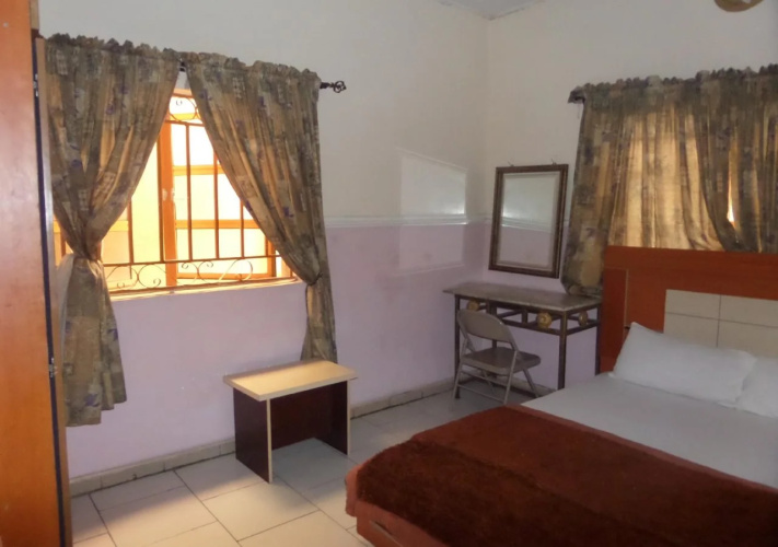 Aneio Hotel