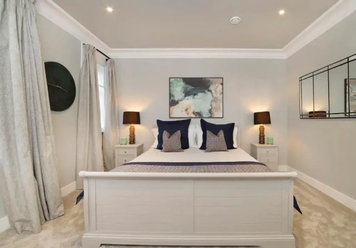 2 Bedrooms Apartment