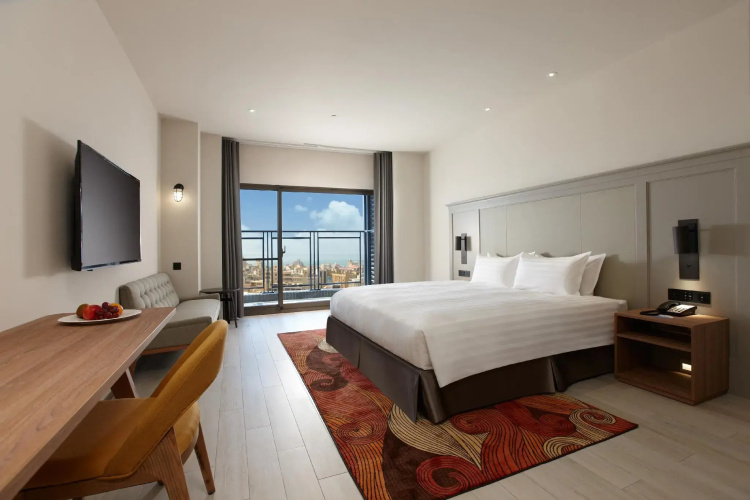 Discovery Hotel