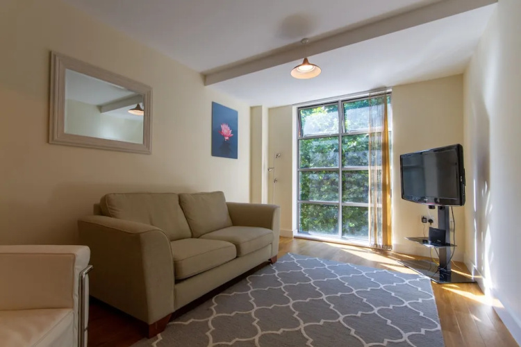 TP Apartments - St Paul's