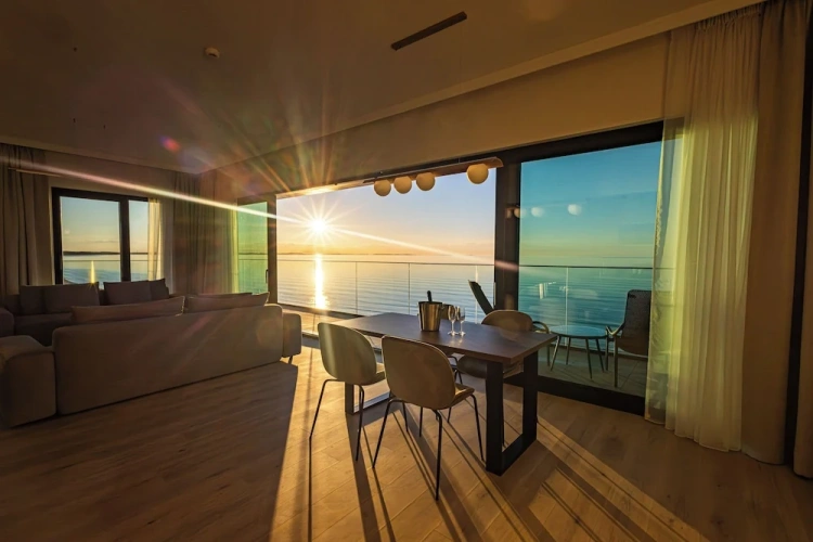 Premium Suite with balcony and with sea view