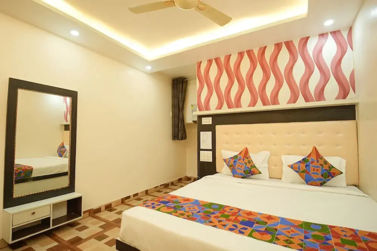 Fabhotel Grand Vatika
