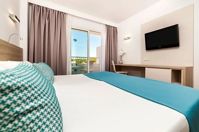 Standard Double room with sea view