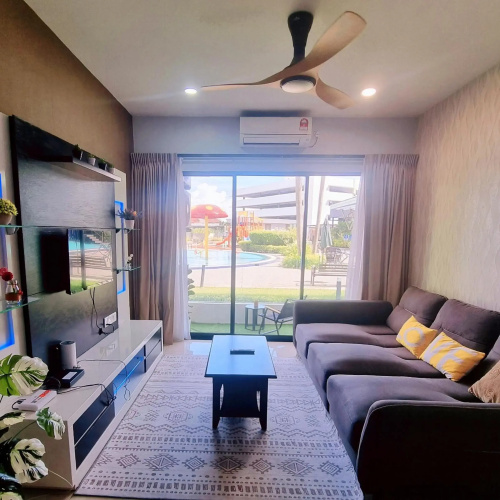 8 GroundFloor PoolSide Manhattan Homestay Ipoh
