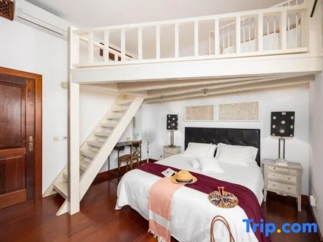 Twin Villa