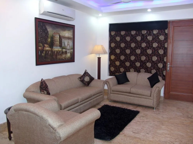 Skylink Suites & Apartments