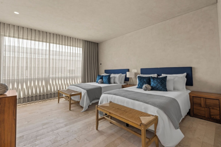 Oceanfront Apartments with Great Views