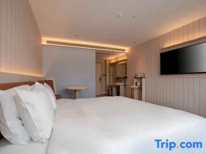 Standard Double room with view