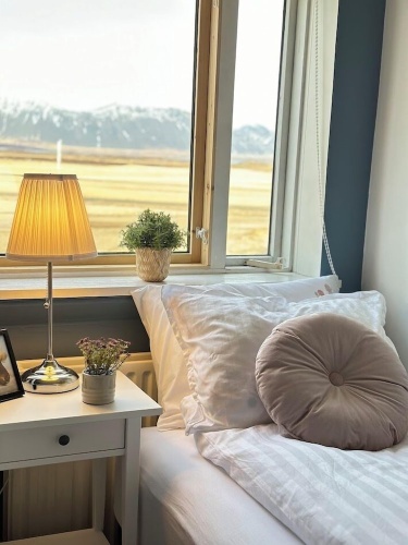 Classic Twin room with mountain view
