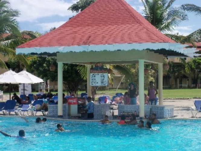 Fun Royale Beach Resort