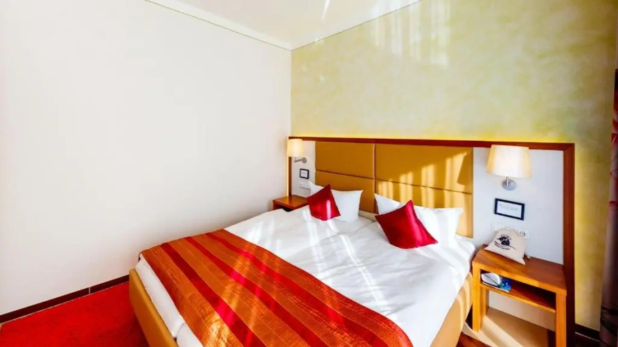 Suite with balcony