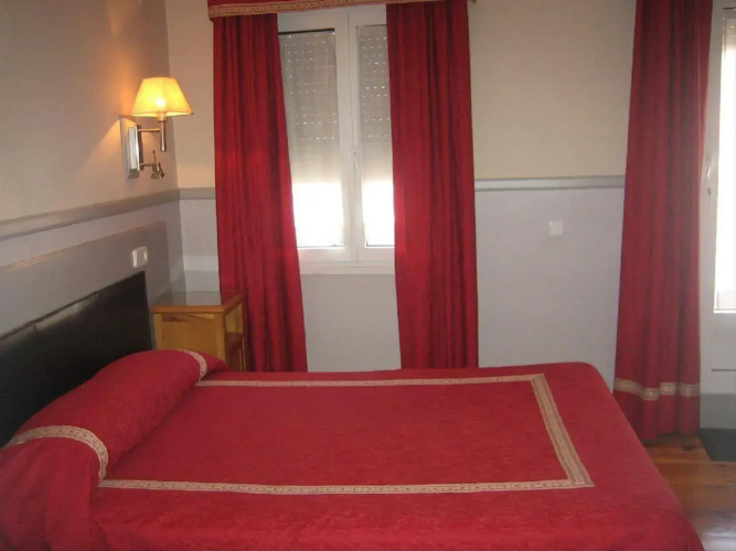 Hostal Canovas