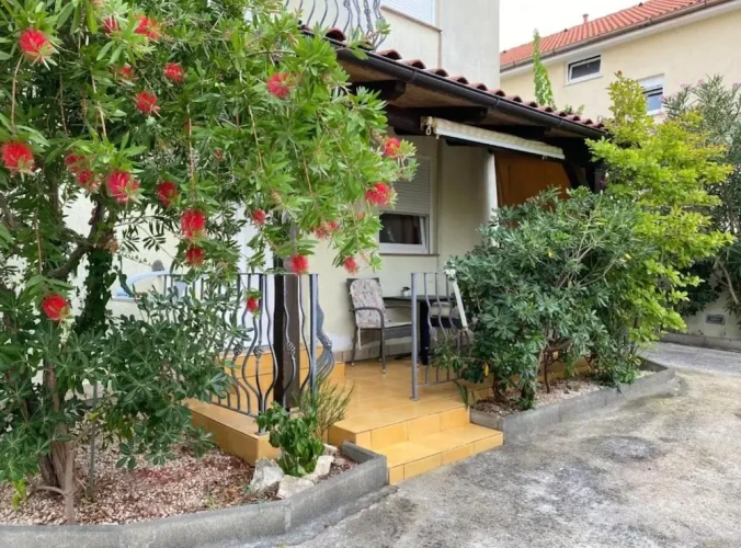 1 Bedroom Apartment with balcony